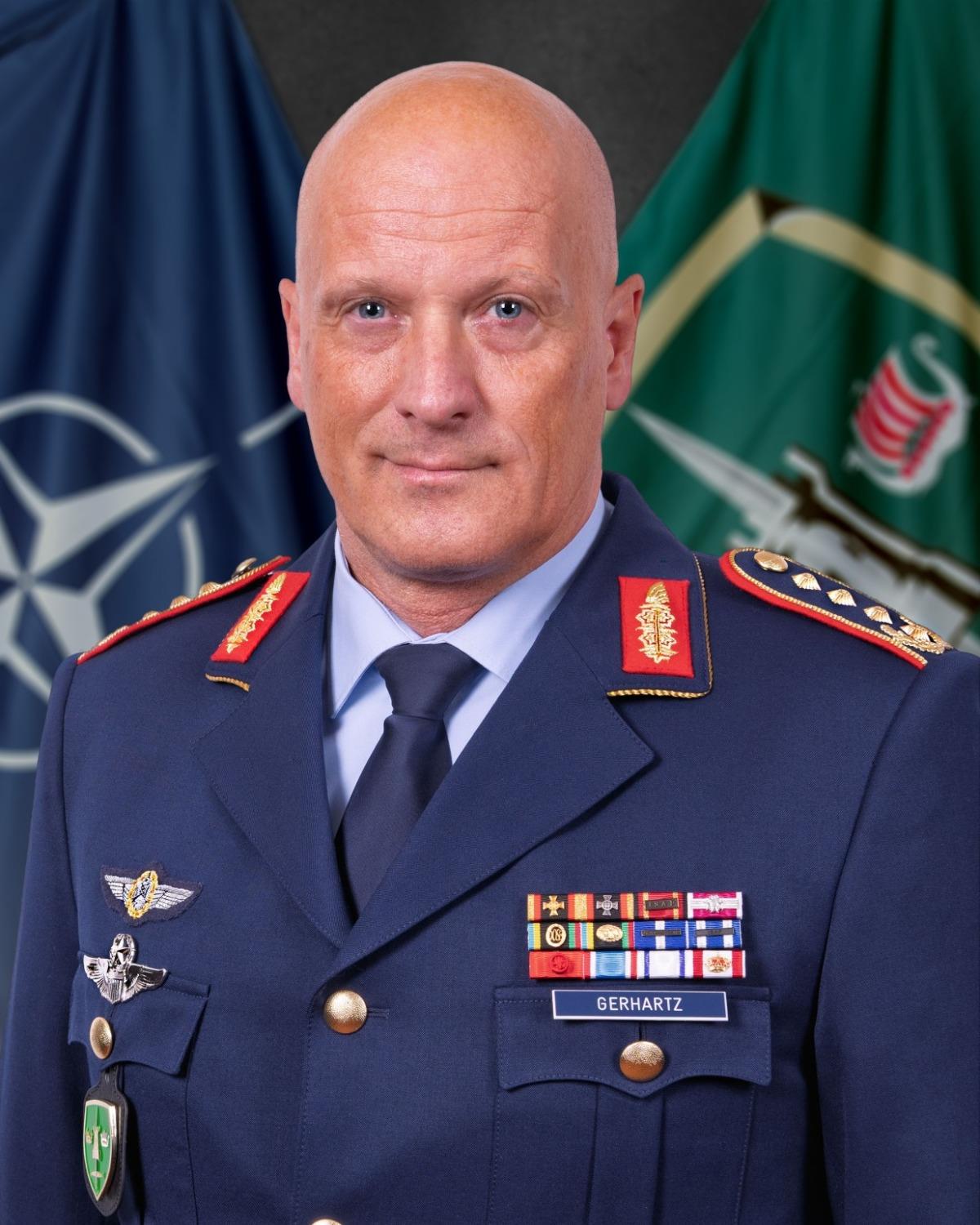 commander.jpg